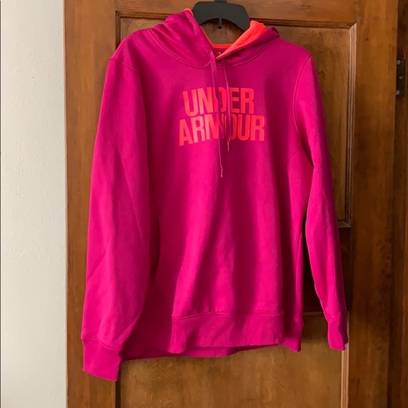 Under Armour Tops - Under Armour Sweatshirt